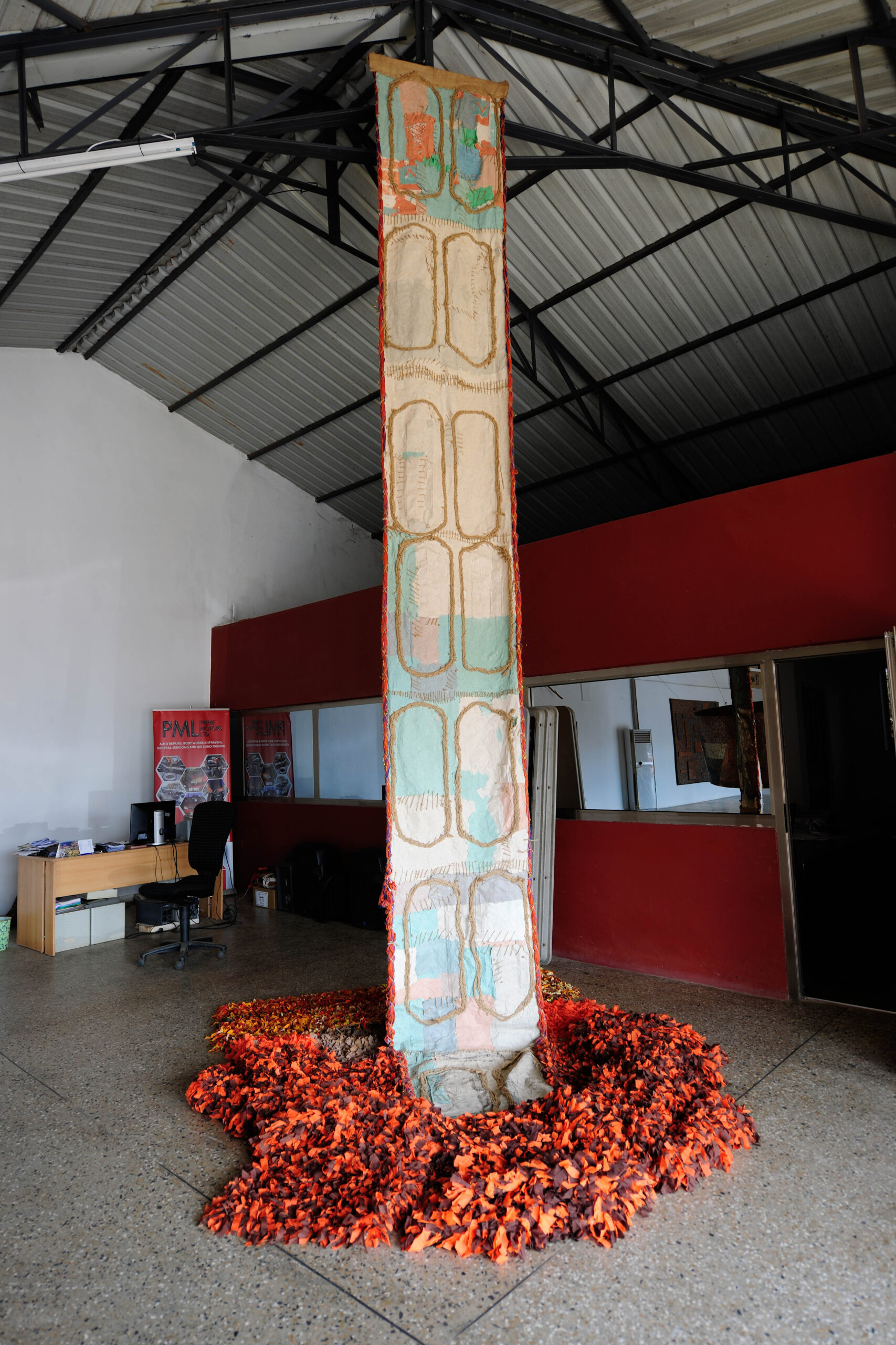 Dorothy Amenuke, - The Scroll in Silence Between the Lines-2015, photo (c) Jean Rivel Fondjo